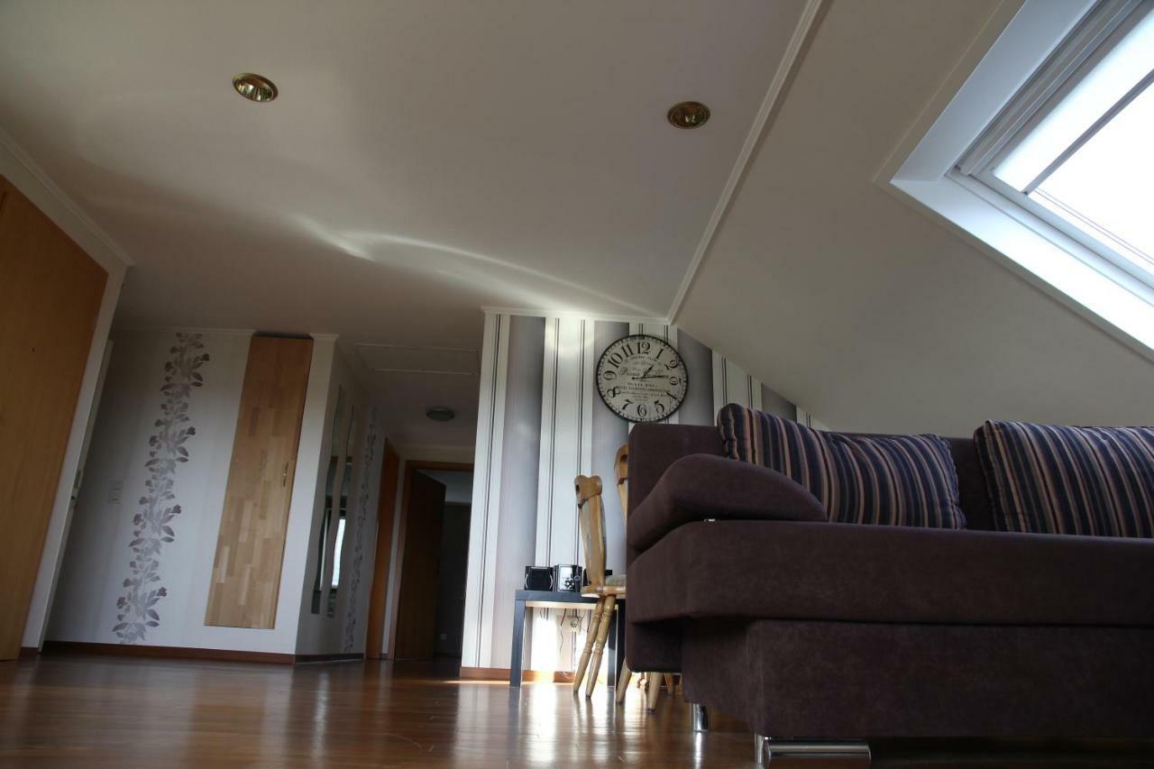 Ferienwohnung Panoramaweg Sohren エクステリア 写真